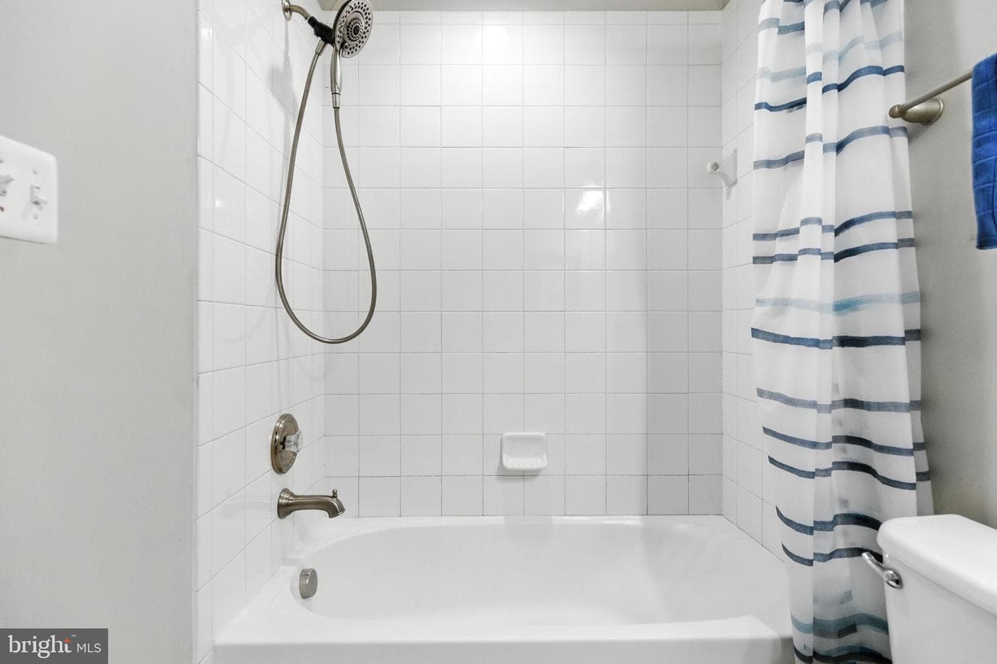 8518 Cedar Chase Drive photo 24