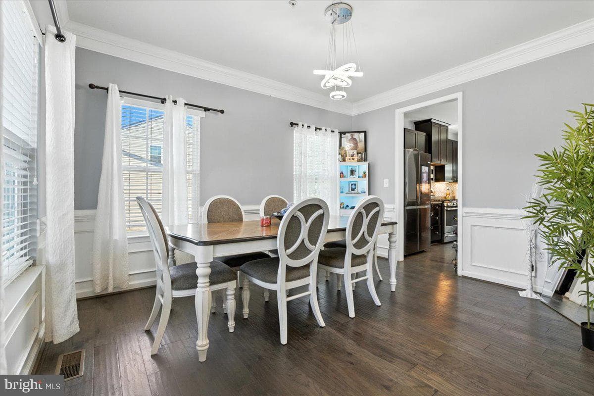8518 Cedar Chase Drive photo 5