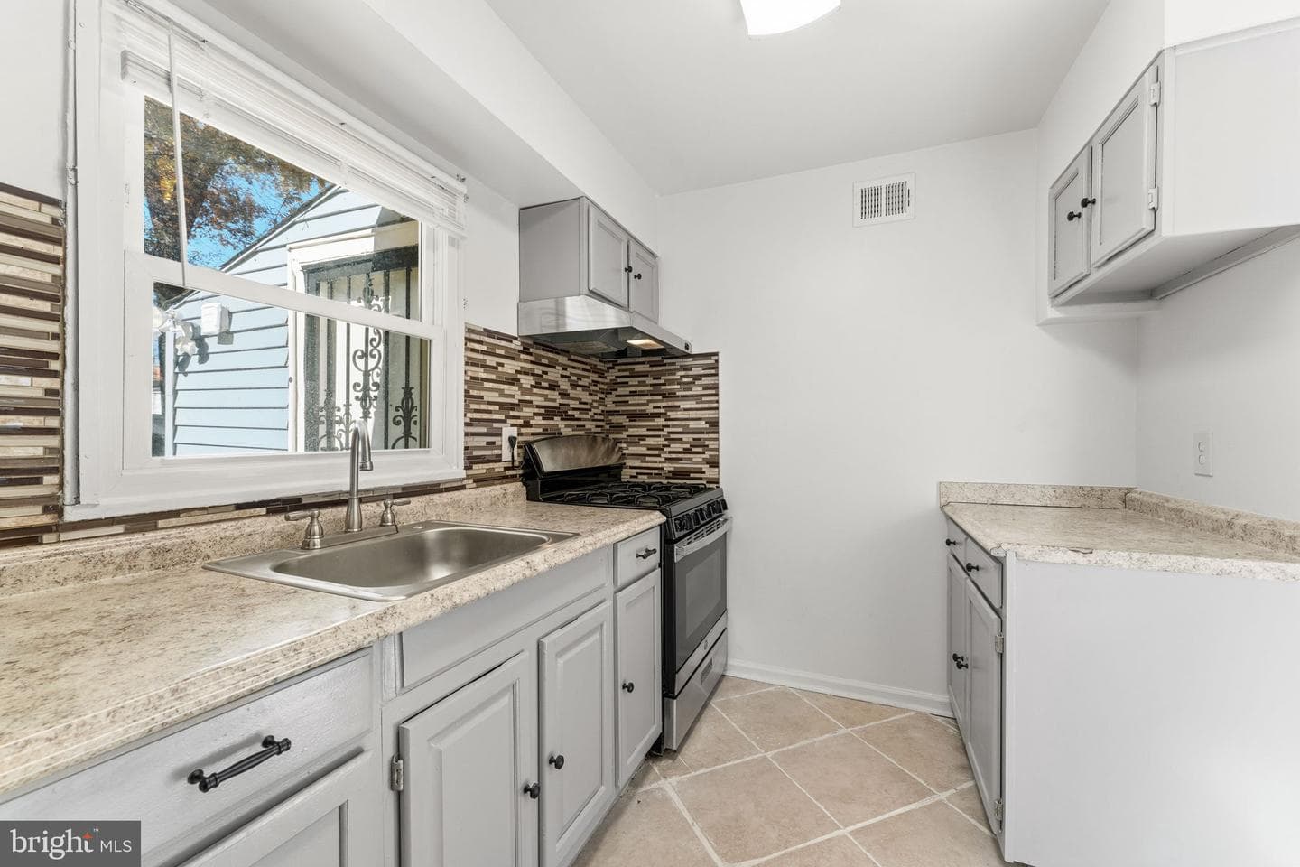 3732 Ingalls Avenue photo 8