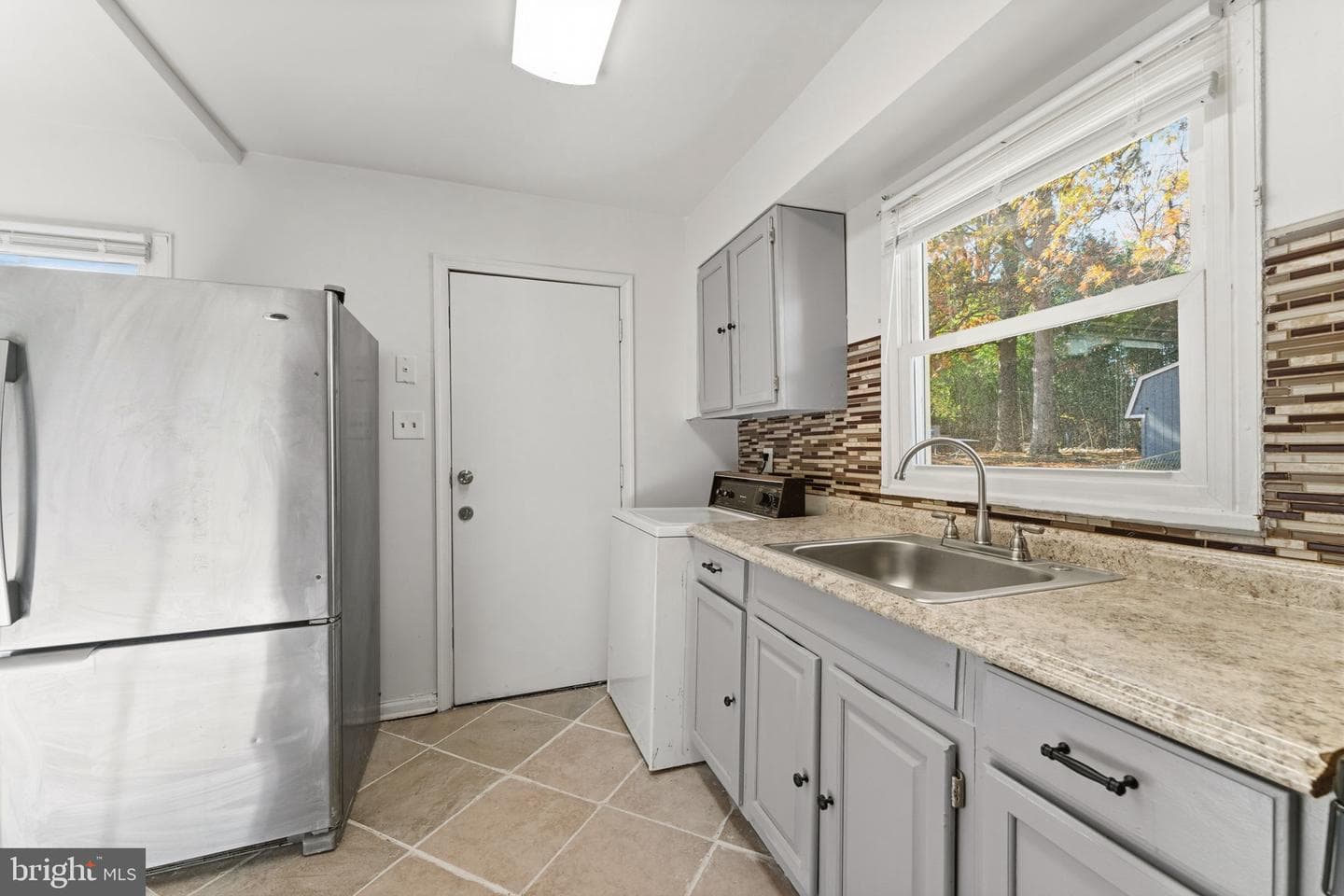 3732 Ingalls Avenue photo 9