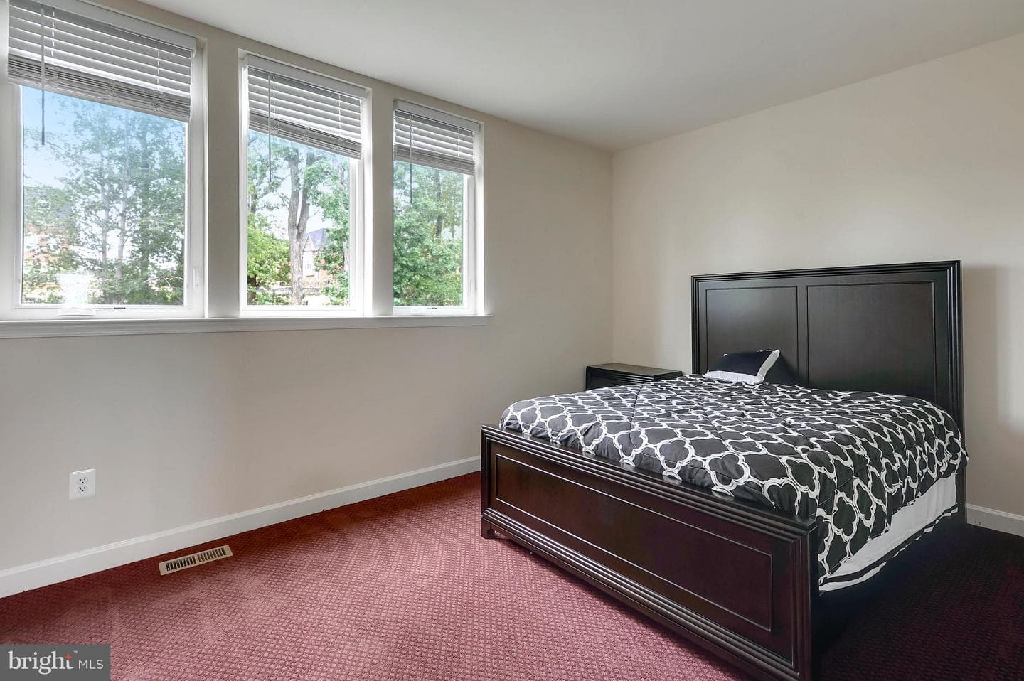 520 Harborview Drive photo 25