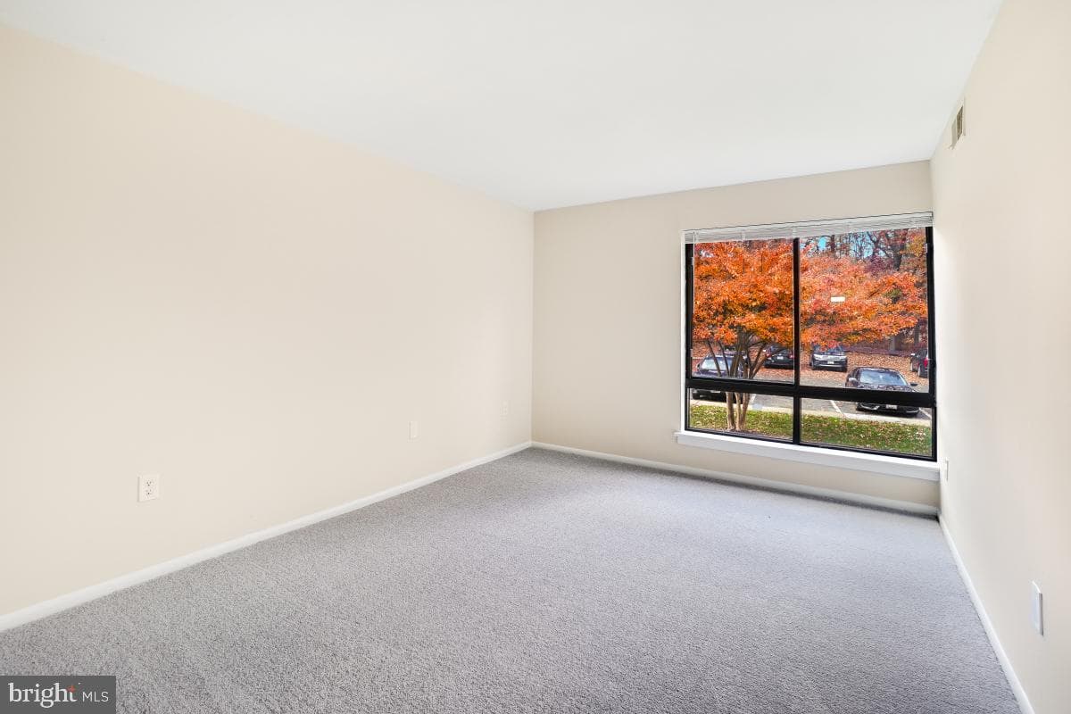 8475 Greenbelt Road photo 13