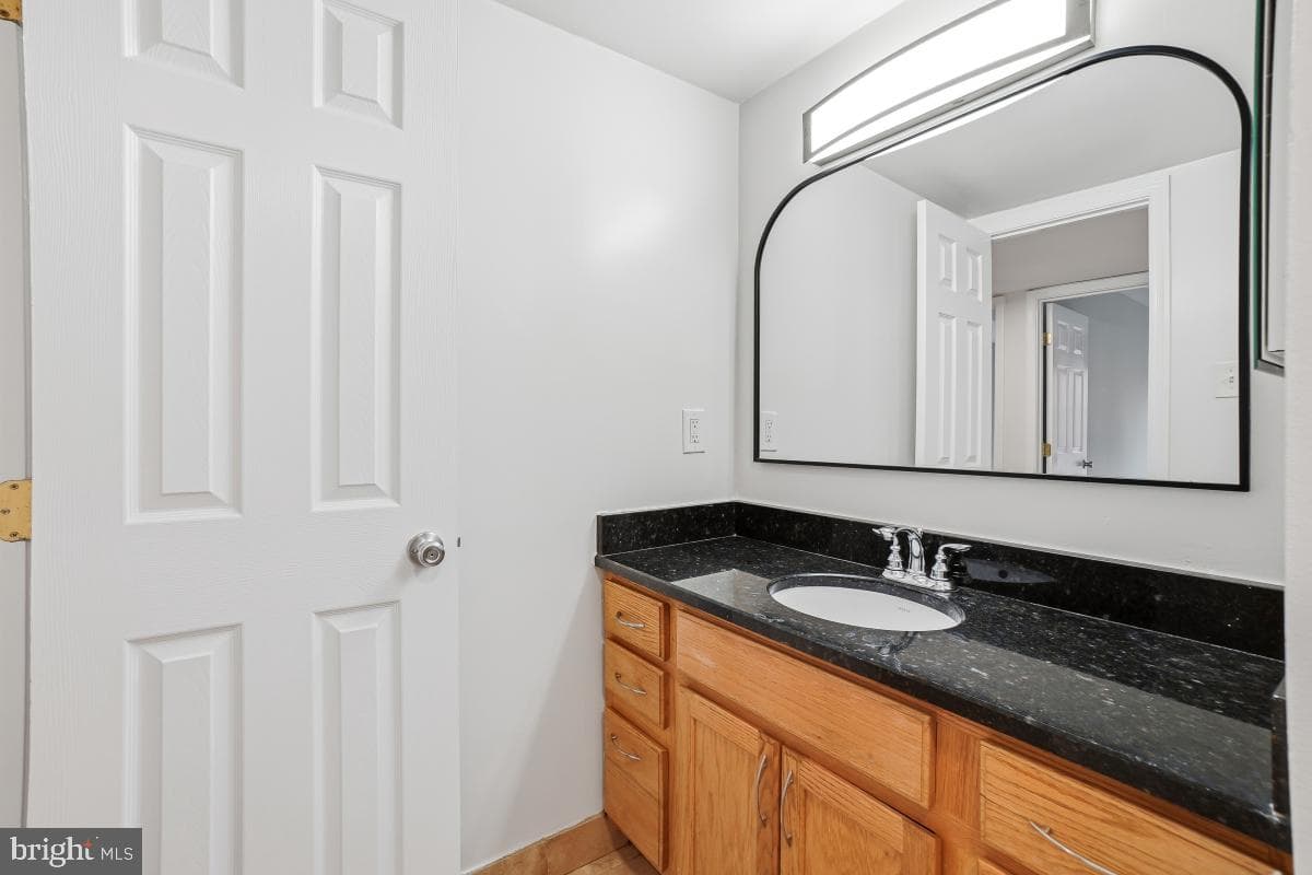 8475 Greenbelt Road photo 14