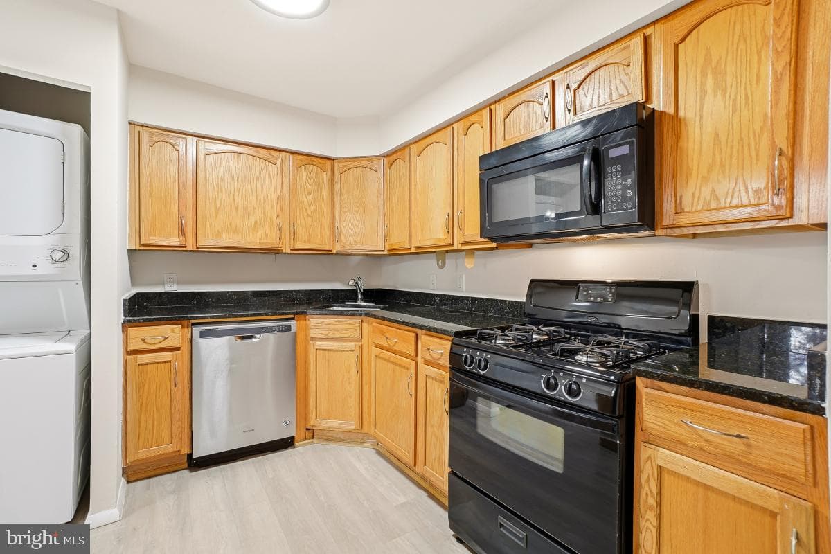 8475 Greenbelt Road photo 17