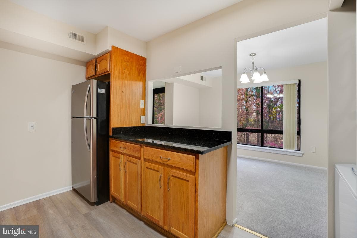 8475 Greenbelt Road photo 19