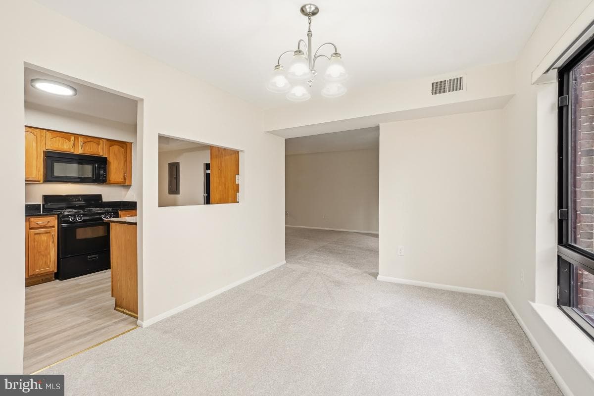 8475 Greenbelt Road photo 24