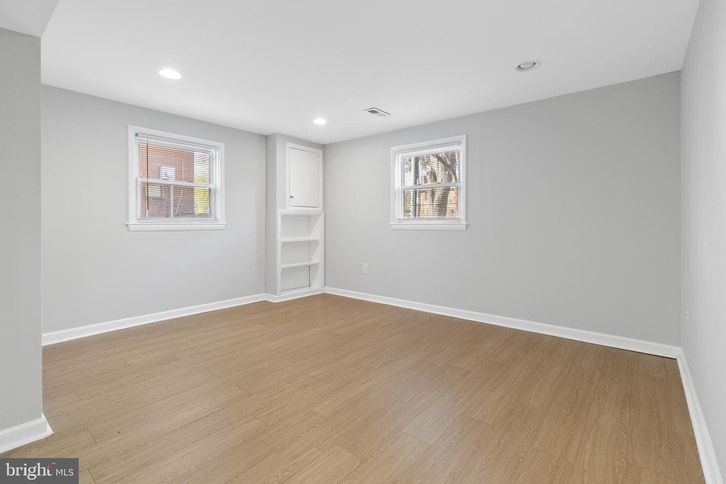 710 Iona Terrace photo 19