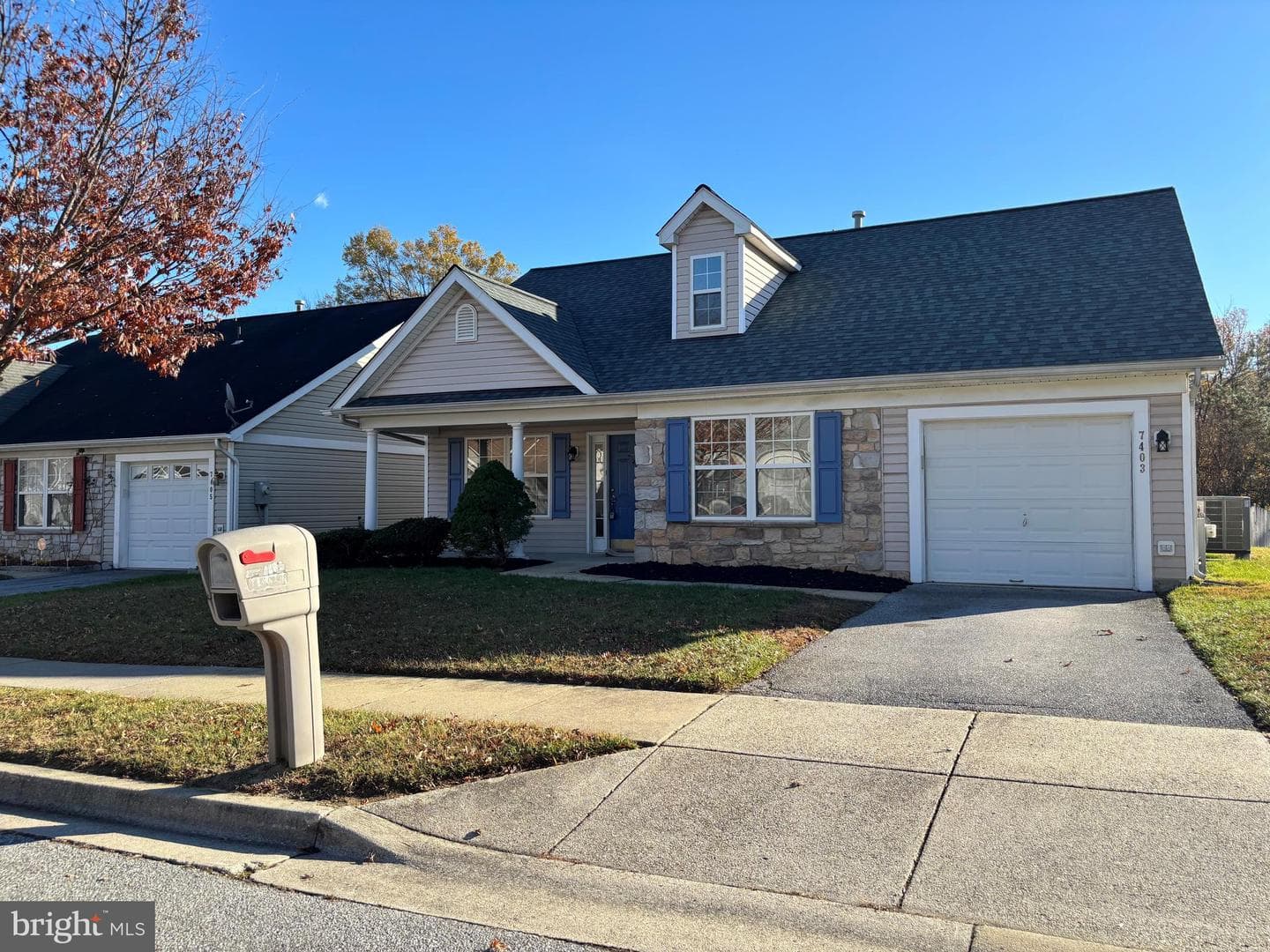 7403 Berryleaf Drive photo 2