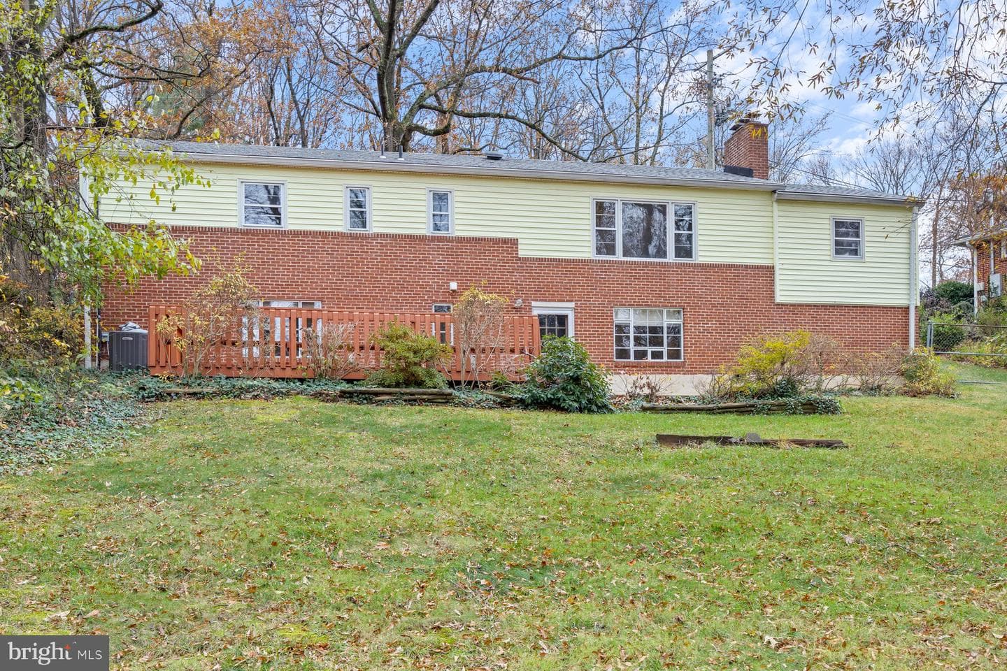 26 Lakeside Drive photo 38
