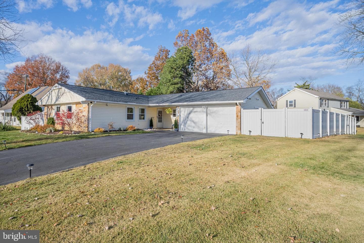 12324 Kemmerton Lane photo 1