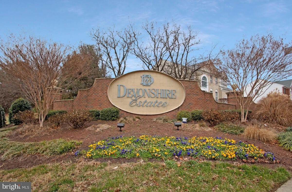 15208 Dalebrooke Drive photo 32
