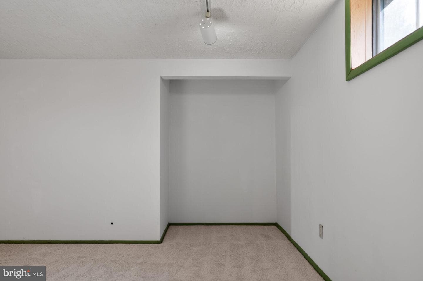 7507 Dover Lane photo 24