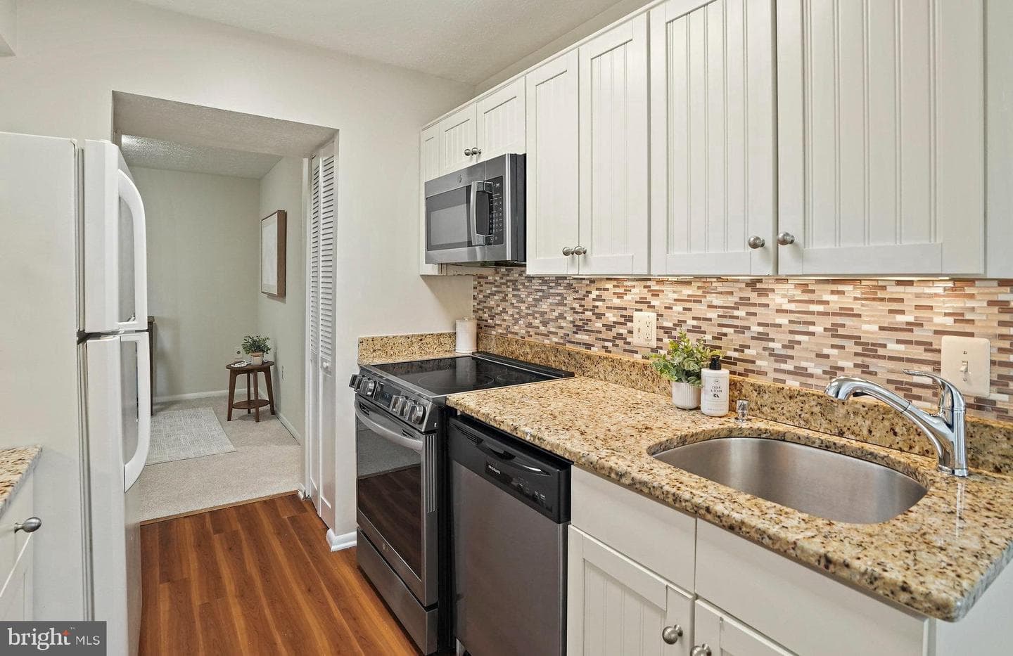 7712 Hanover Parkway #104 photo 4