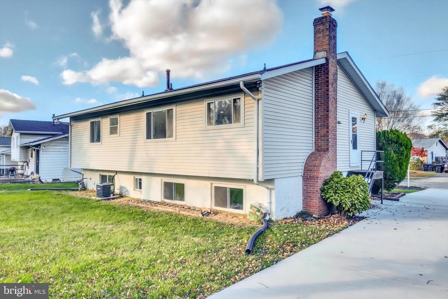 4224 Kinmount Road photo 40