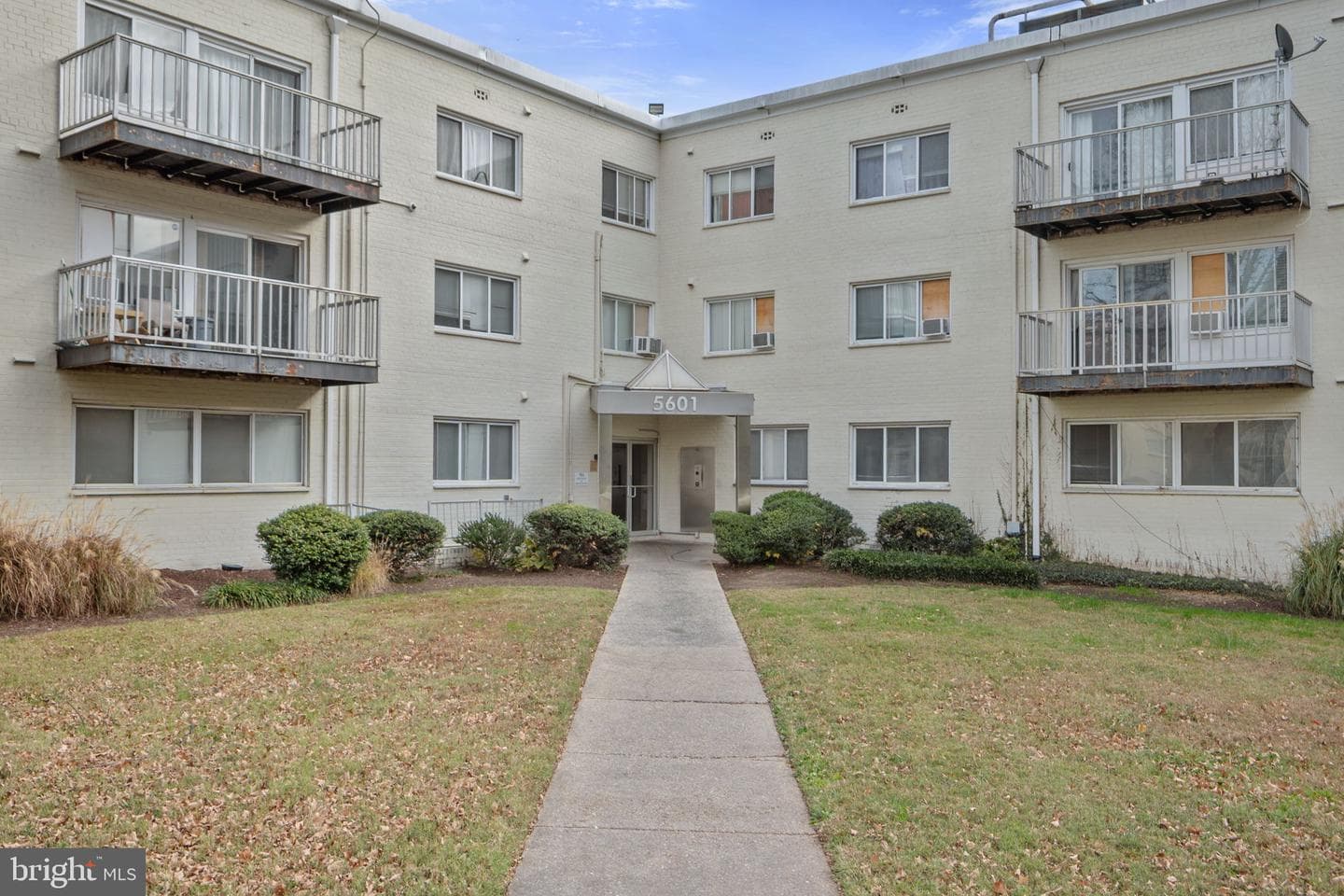 5601 Parker House Terrace #401 photo 4
