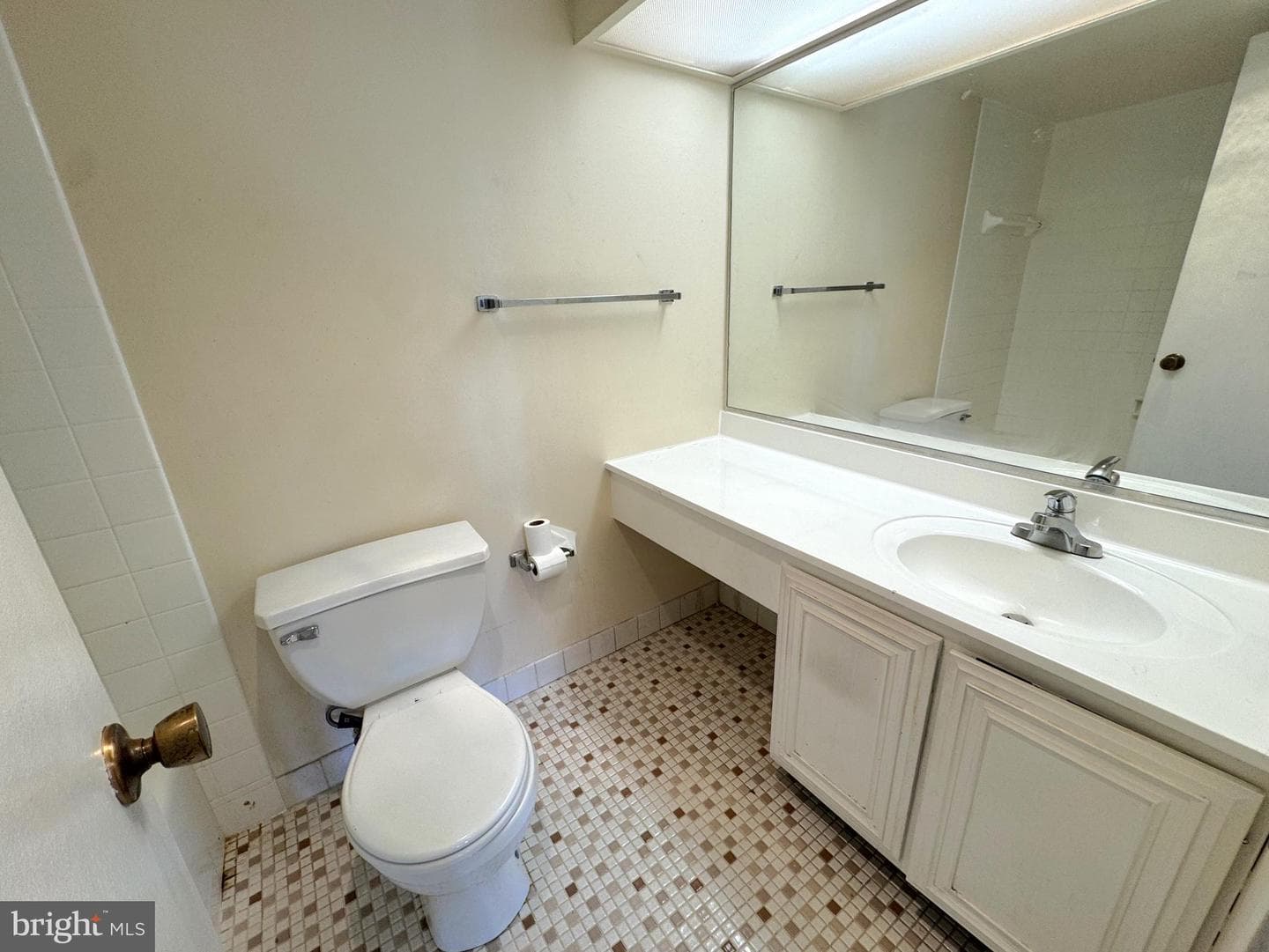 6100 Westchester Park Drive #915 photo 15