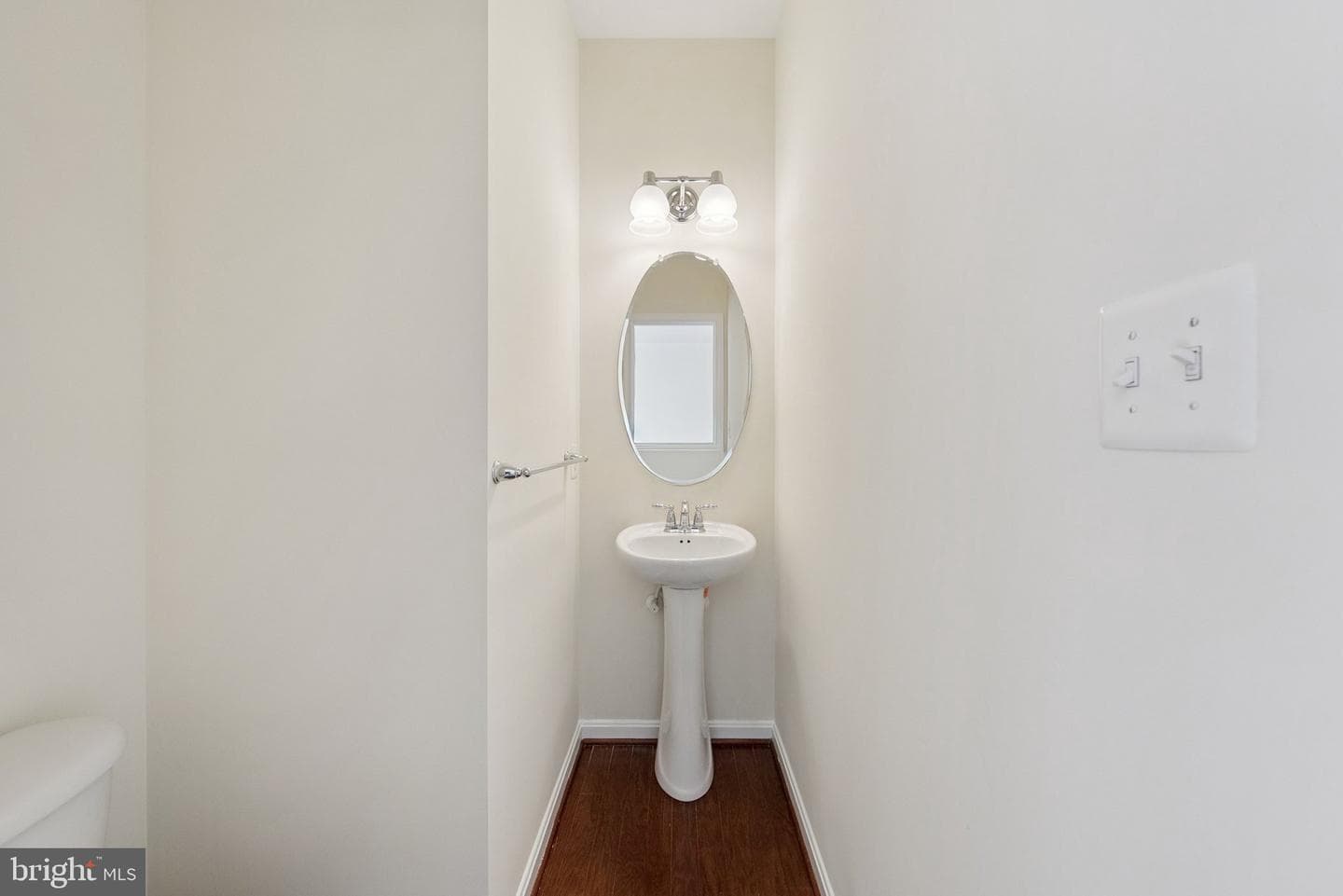 4233 Talmadge Circle photo 10