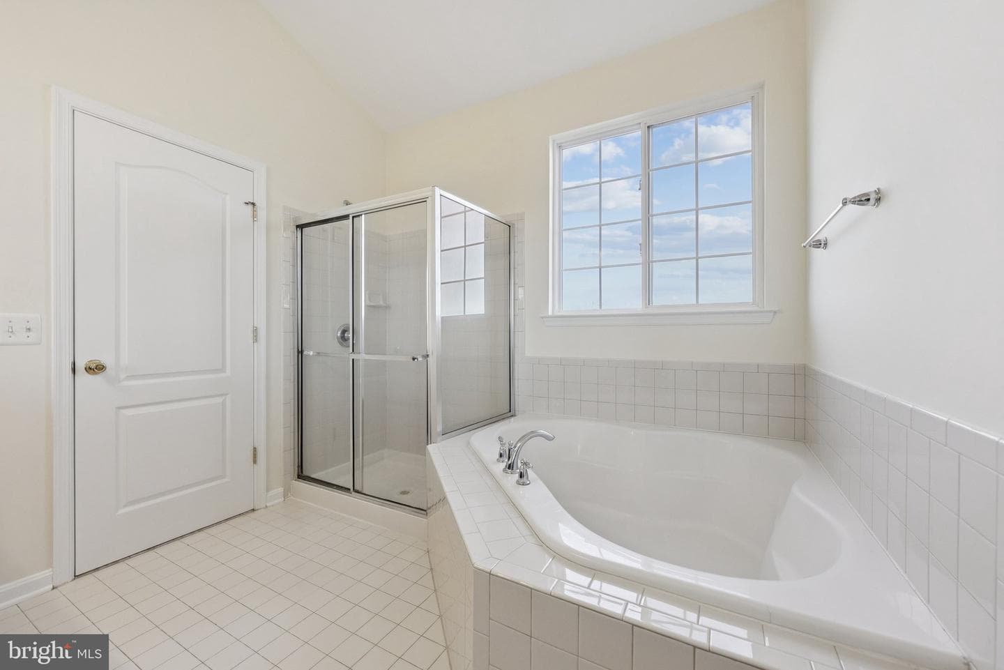4233 Talmadge Circle photo 14