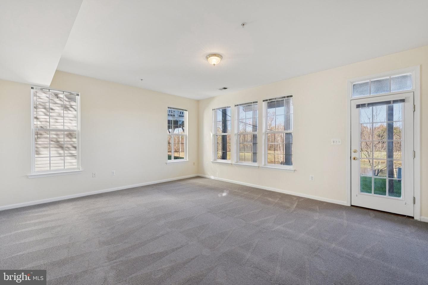 4233 Talmadge Circle photo 8