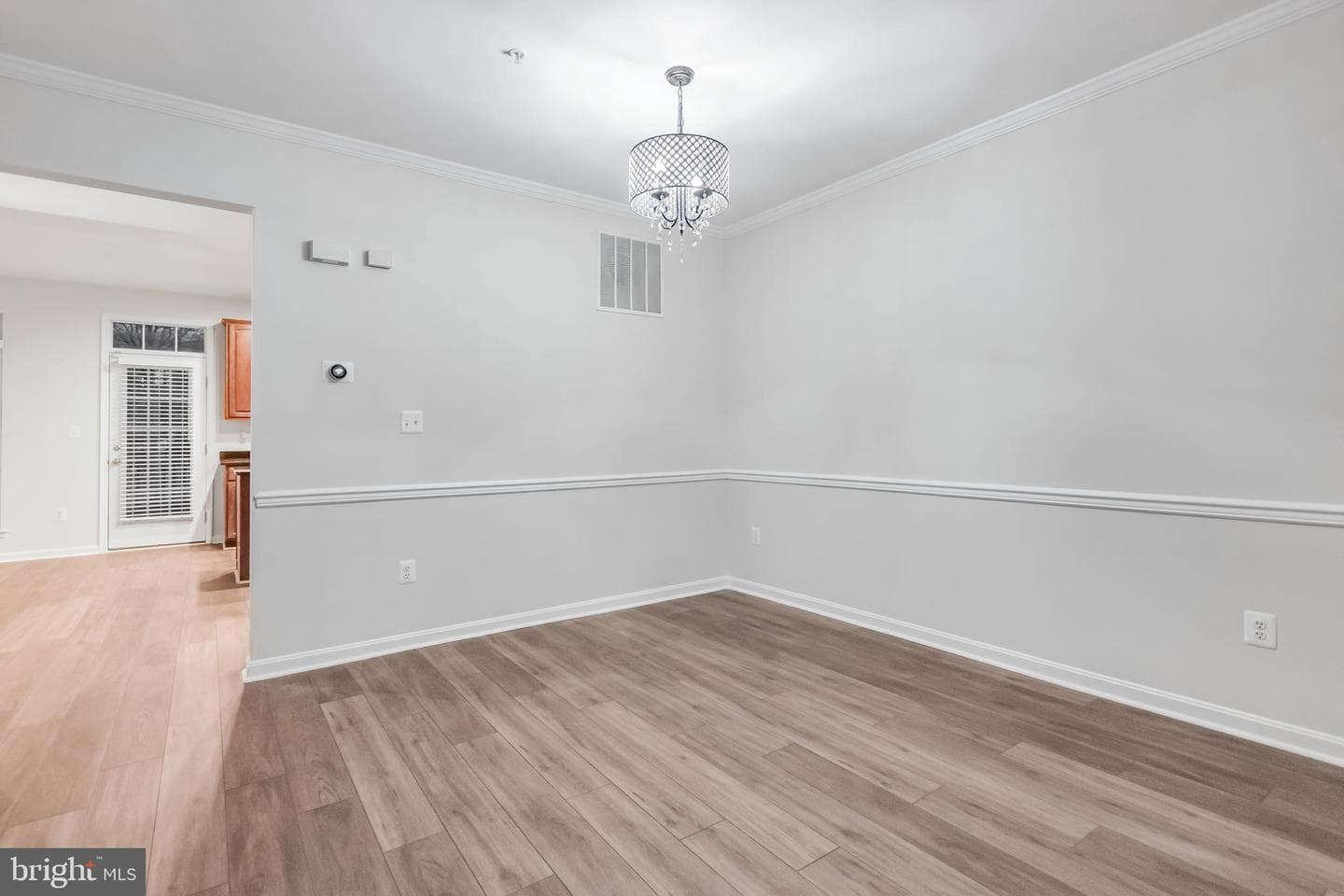 5711 Lanier Avenue photo 25
