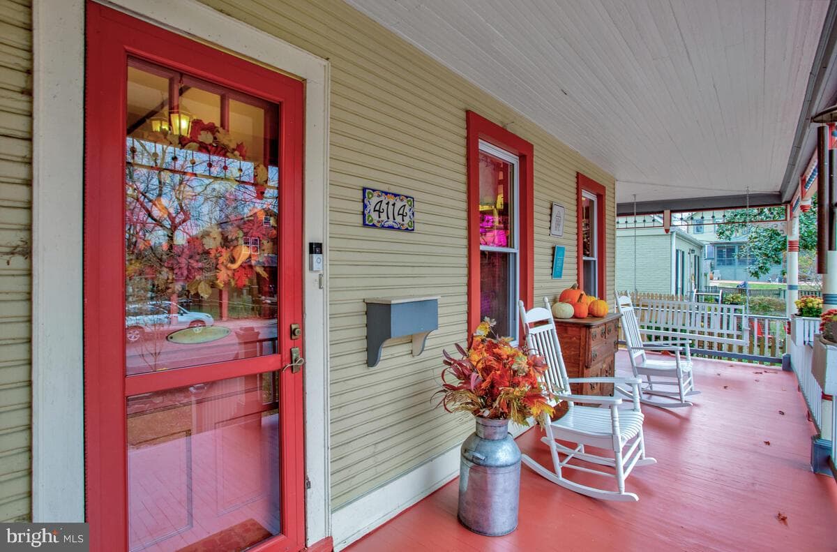 4114 Farragut Street photo 3