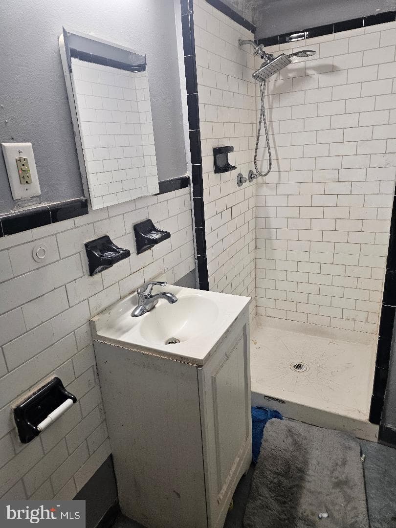 5919 Crown Street photo 8