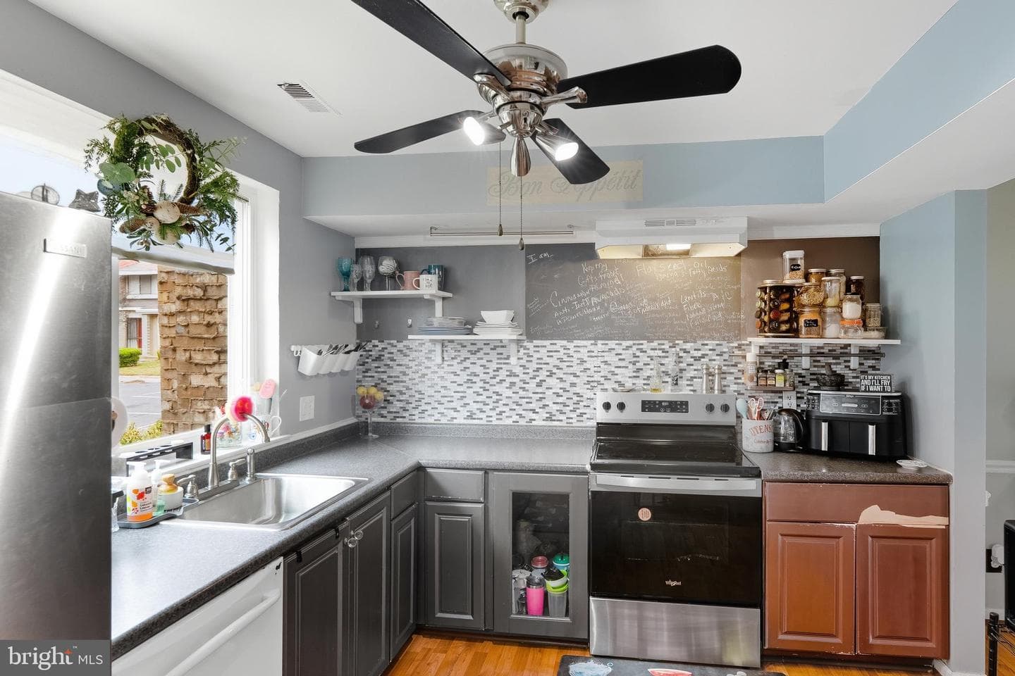 8264 Canning Terrace photo 3