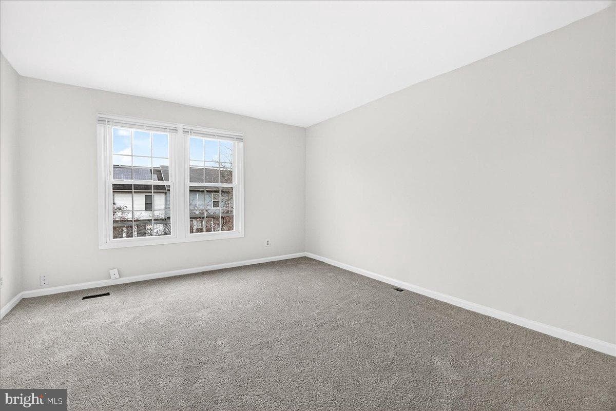 11400 Horse Soldier Place photo 17