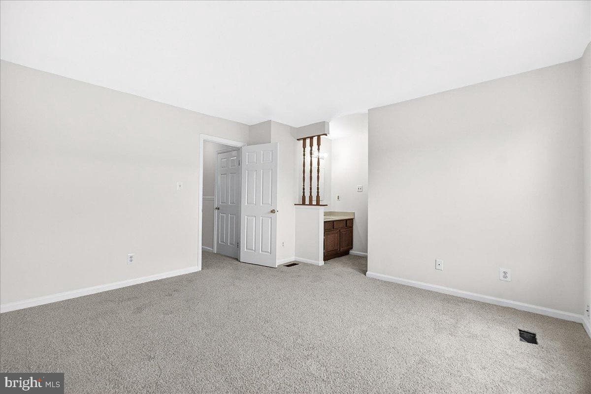 11400 Horse Soldier Place photo 19