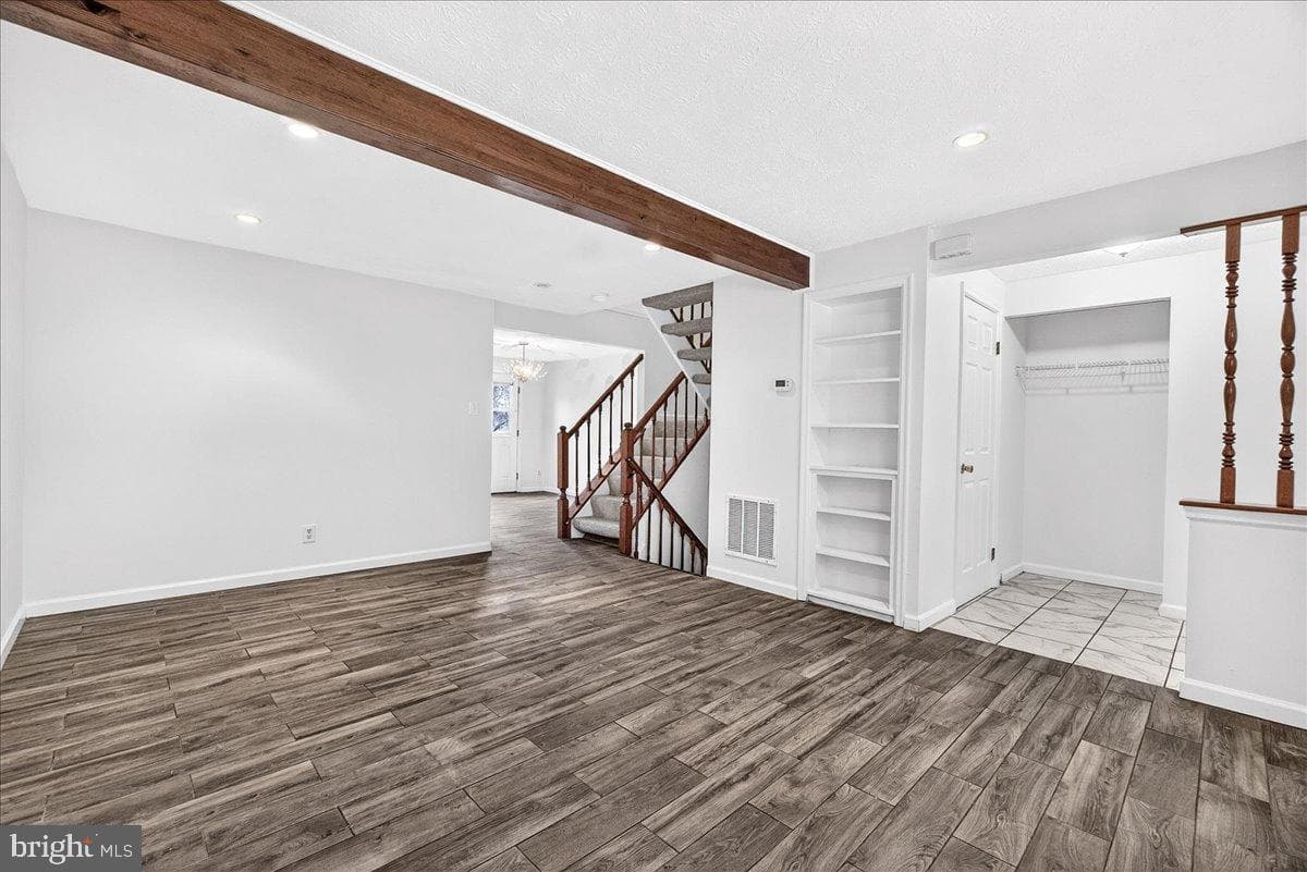 11400 Horse Soldier Place photo 5