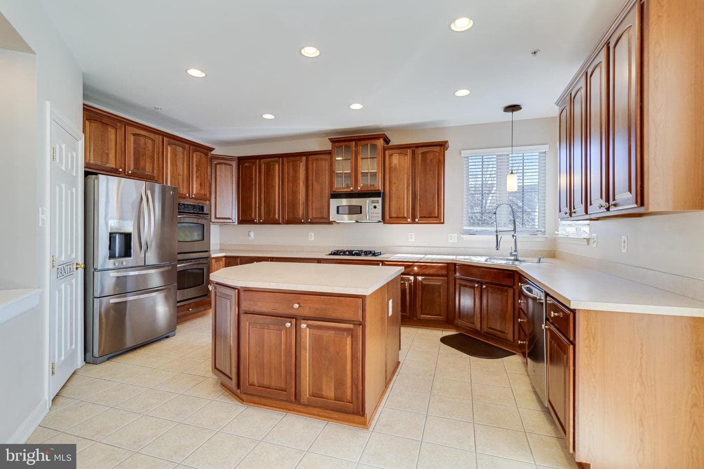 10111 Georgian Lane photo 18