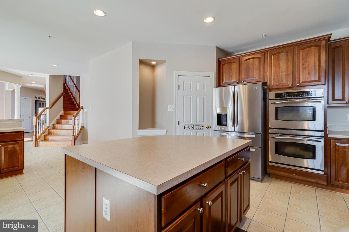 10111 Georgian Lane photo 19