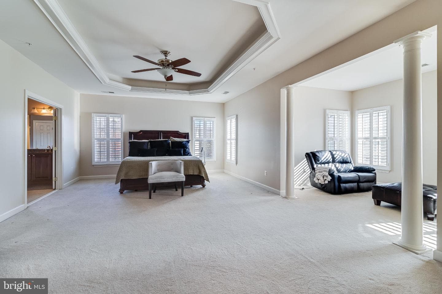 10111 Georgian Lane photo 29