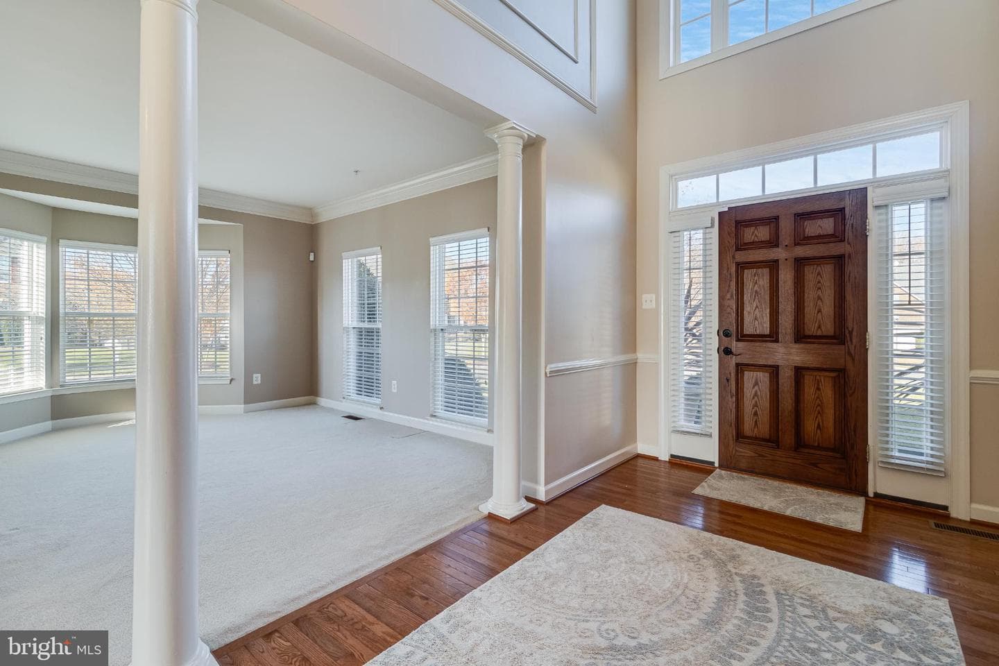 10111 Georgian Lane photo 4
