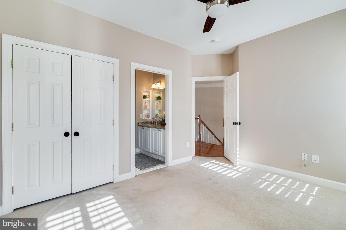 10111 Georgian Lane photo 41