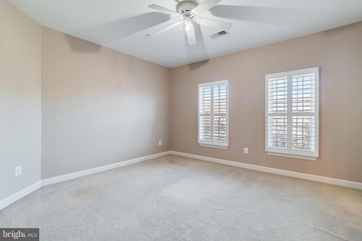 10111 Georgian Lane photo 43