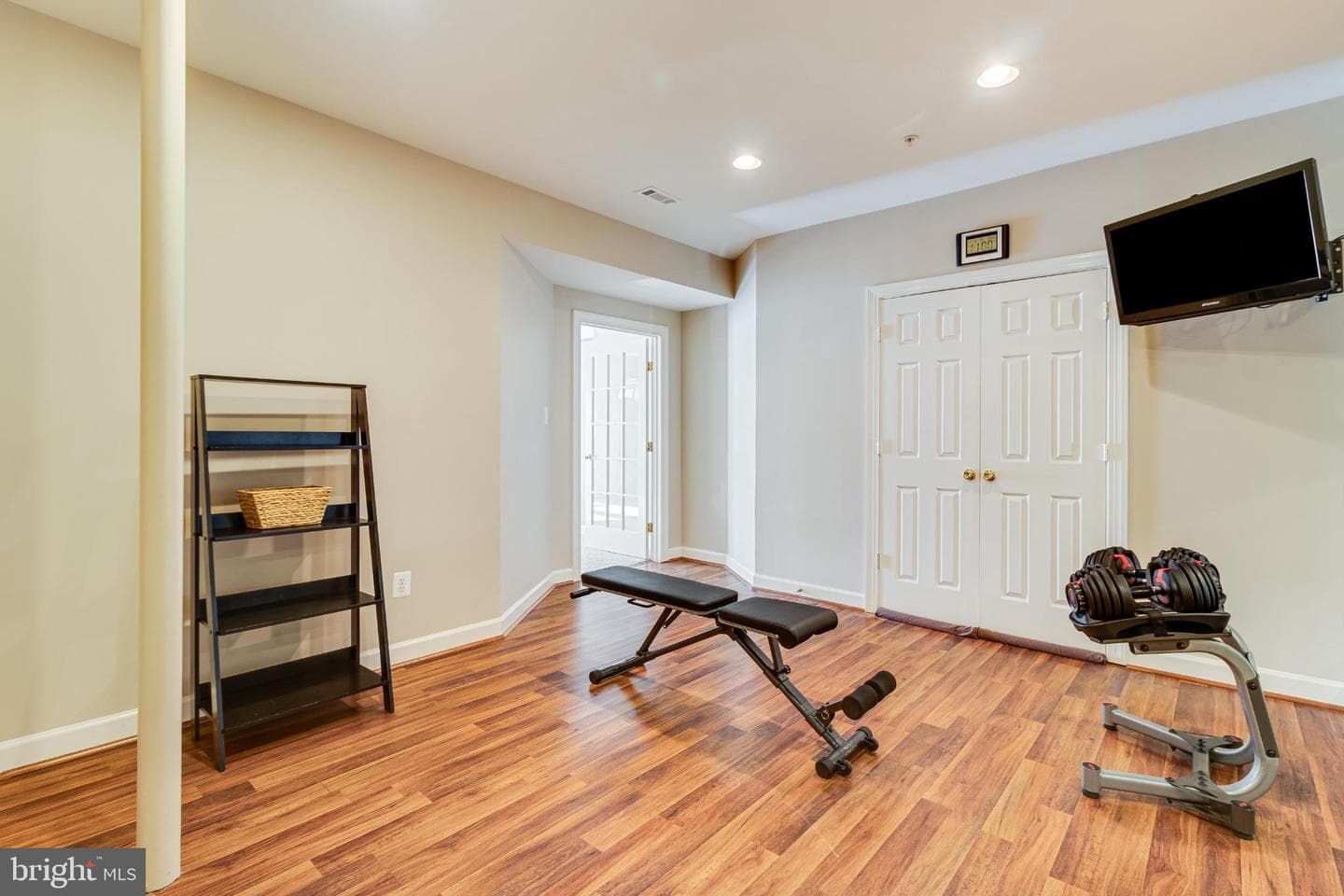 10111 Georgian Lane photo 54