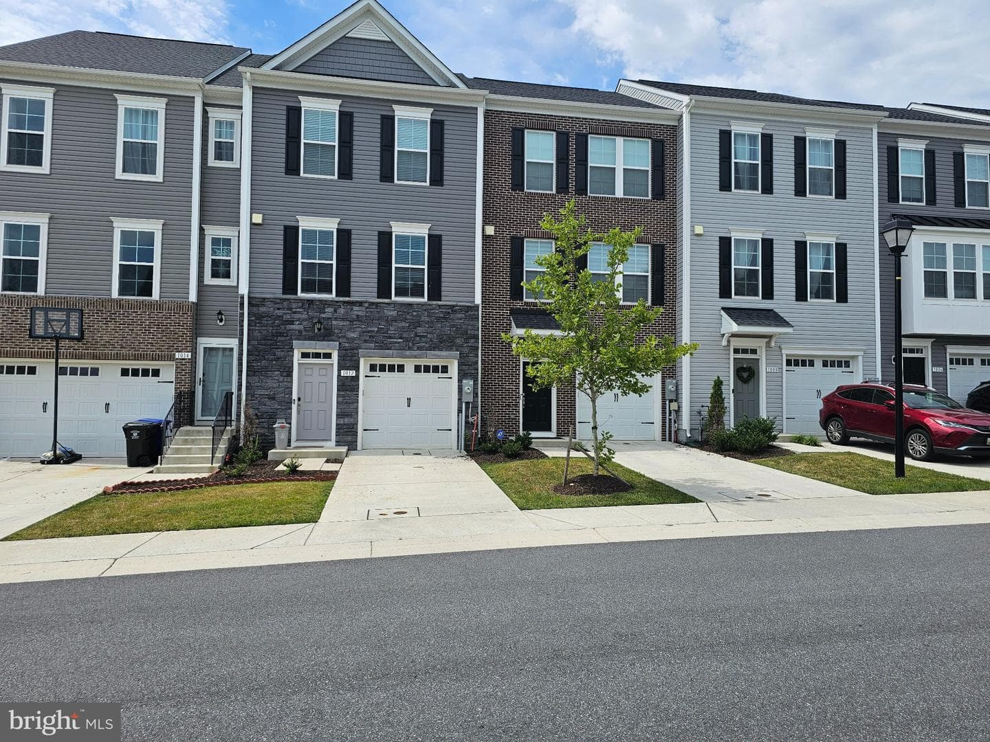 1012 Flester Lane photo 1
