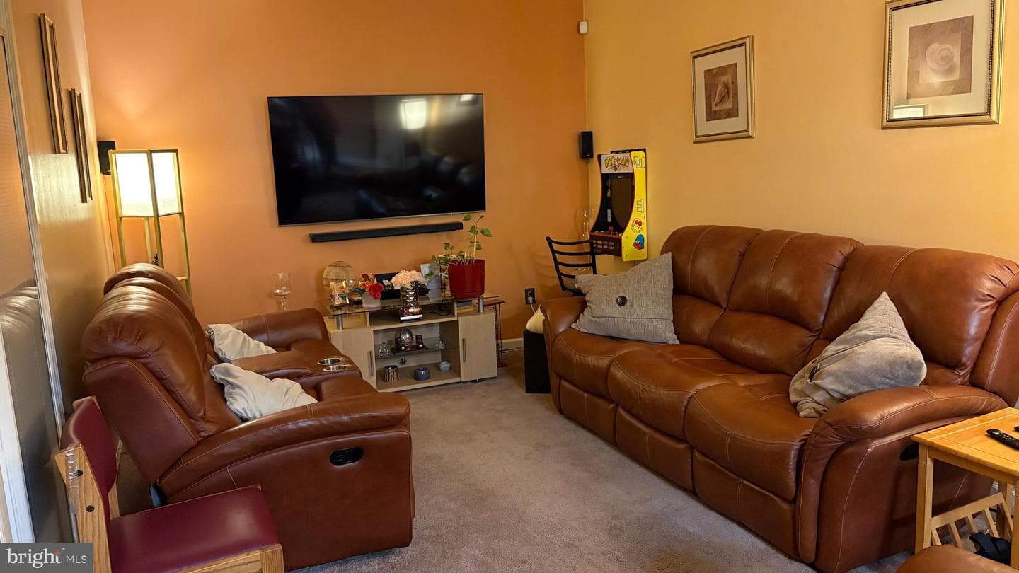 7502 Milligan Lane photo 9