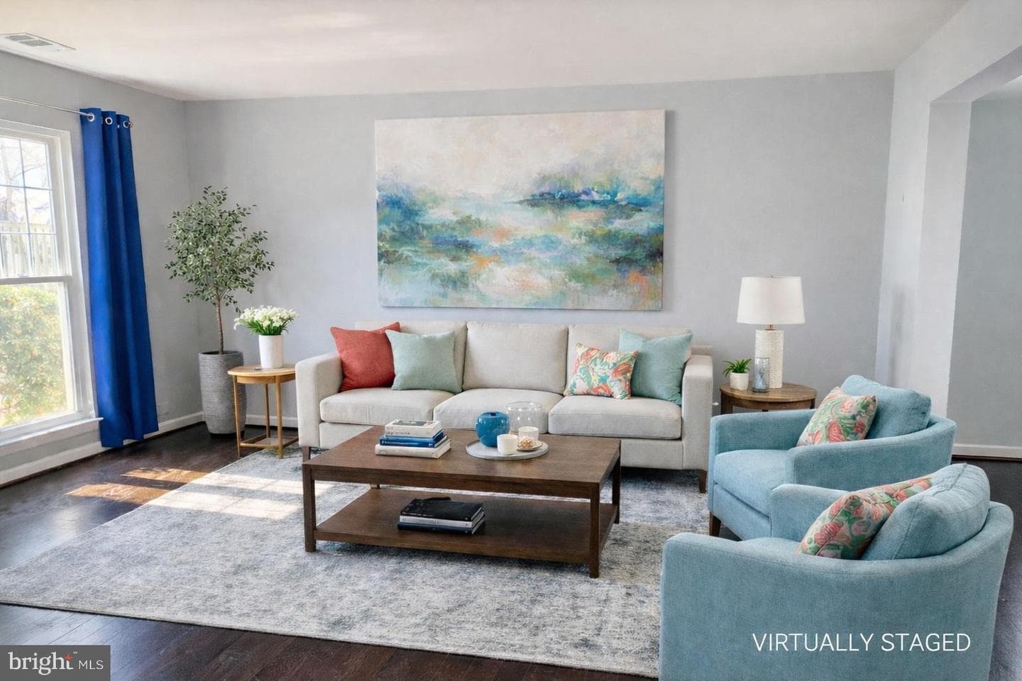 2263 Prince Of Wales Court photo 4