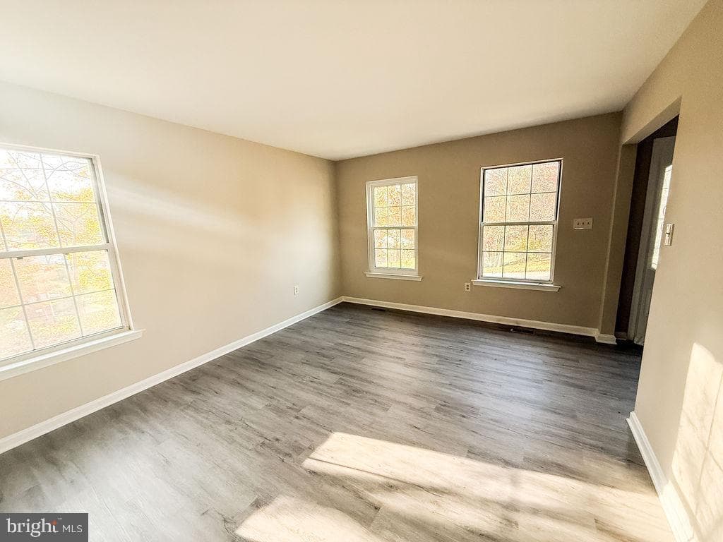 11303 Brooklee Drive photo 3