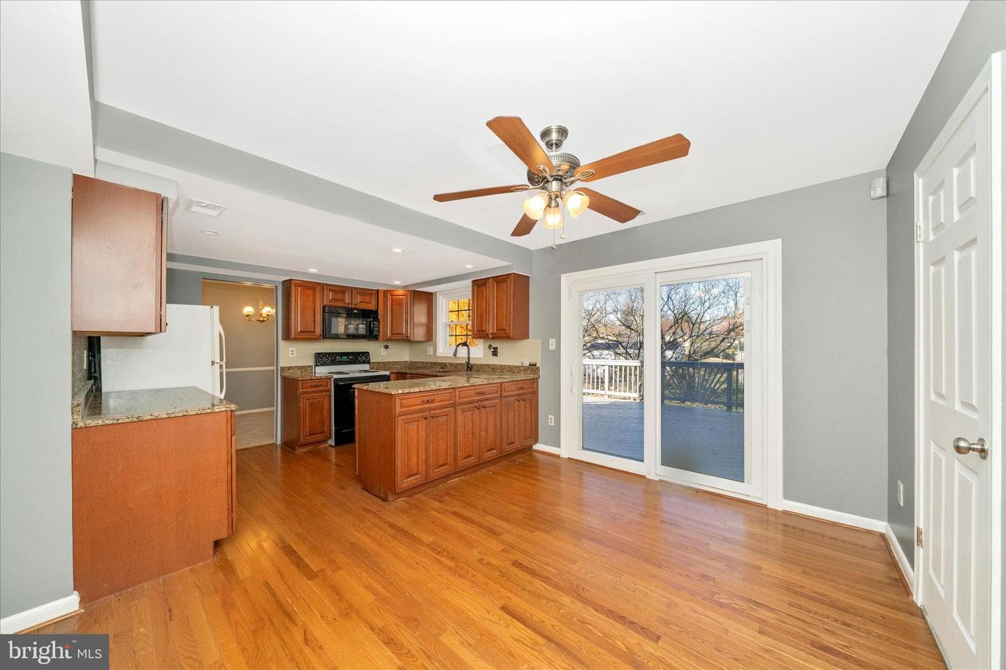 9706 New Orchard Drive photo 30