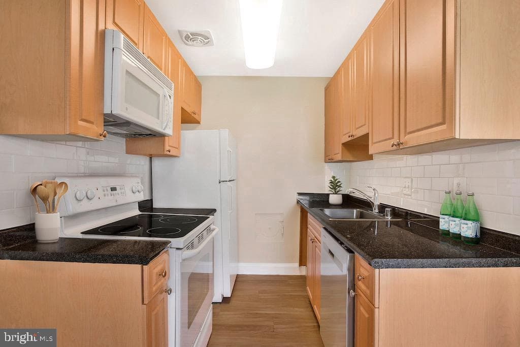 5601 Parker House Terrace #201 photo 12