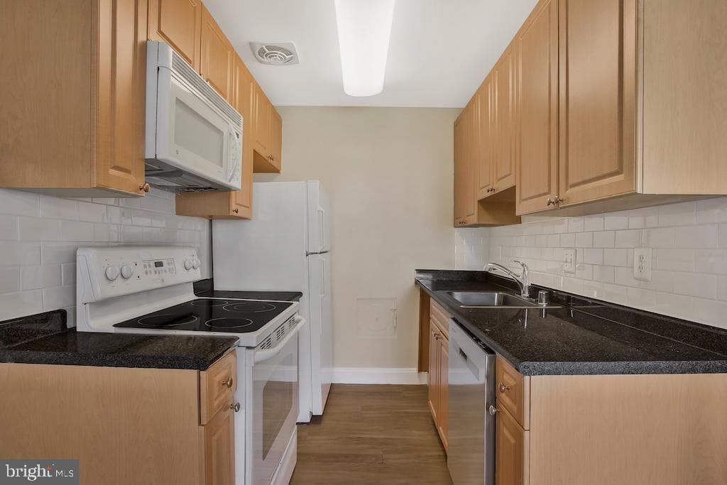 5601 Parker House Terrace #201 photo 18