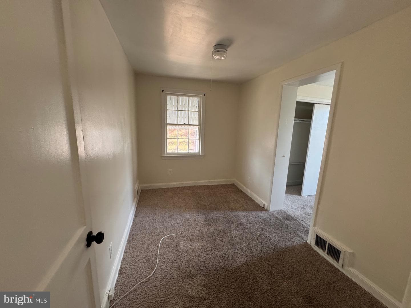 5444 Varnum Street photo 13