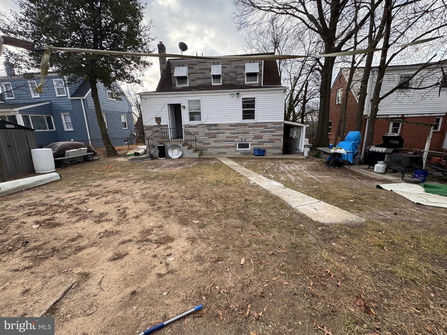 5444 Varnum Street photo 18