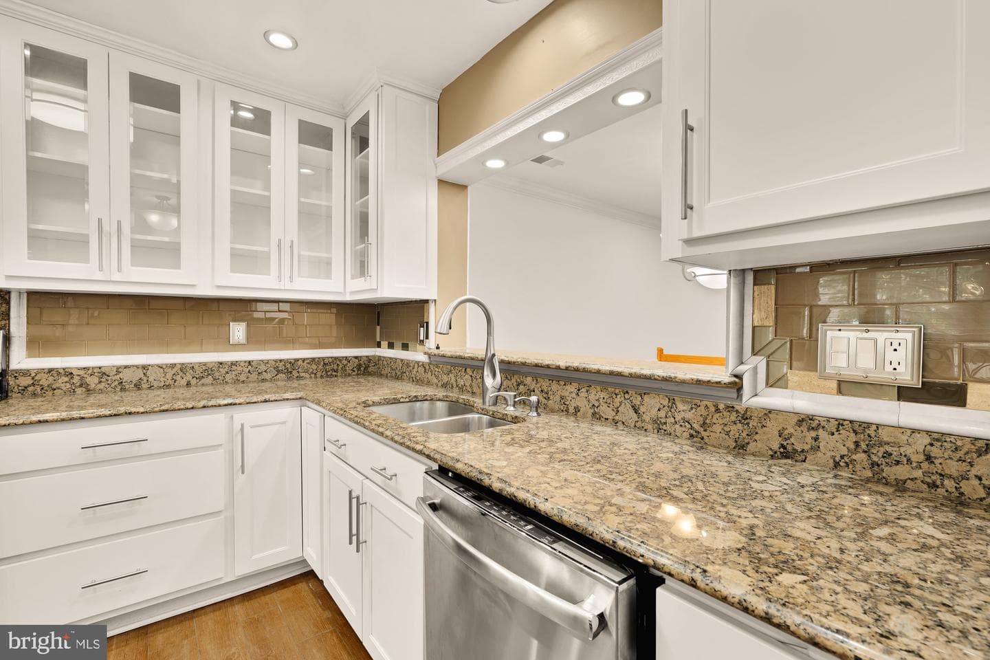 9204 Oregold Court photo 5