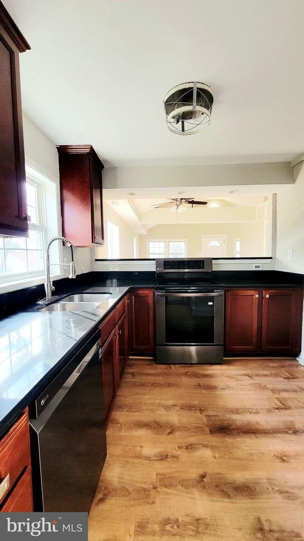 8823 Maple Avenue photo 10