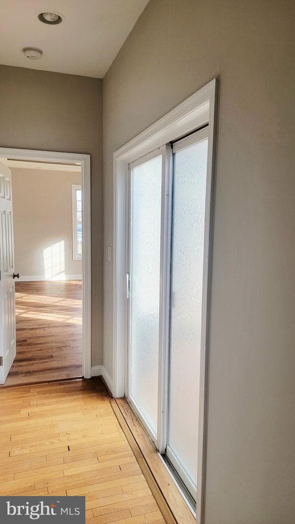 8823 Maple Avenue photo 17