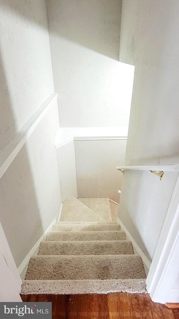 8823 Maple Avenue photo 31